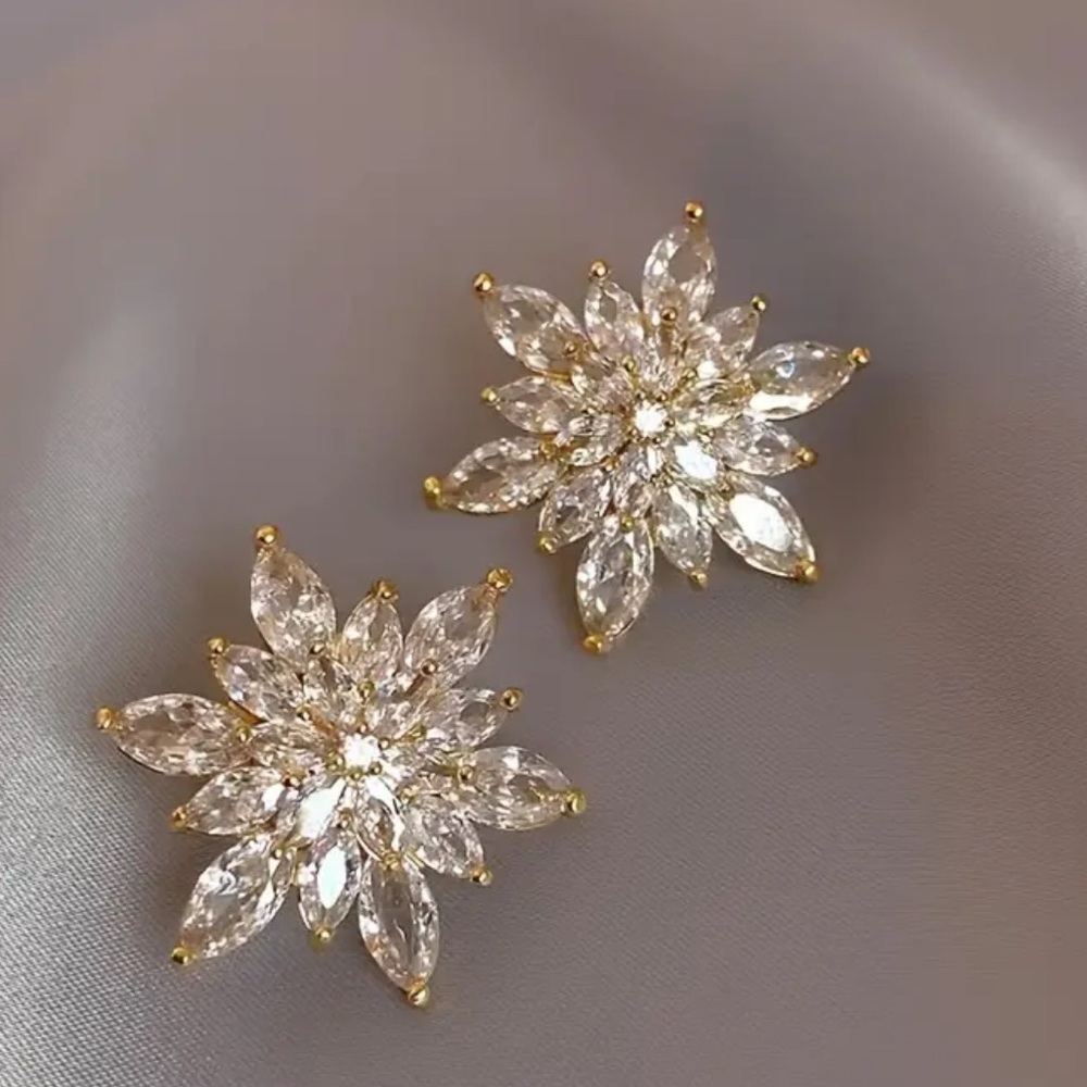 Gold Crystal Floral Statement Earrings Sparkling Holiday Wedding Jewelry - Picture 1 of 5